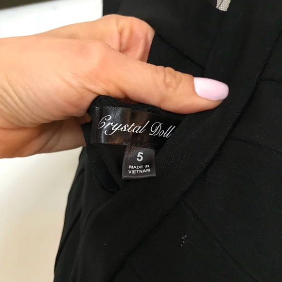 Perfect for vacation or formal event - Picture 4 of 4